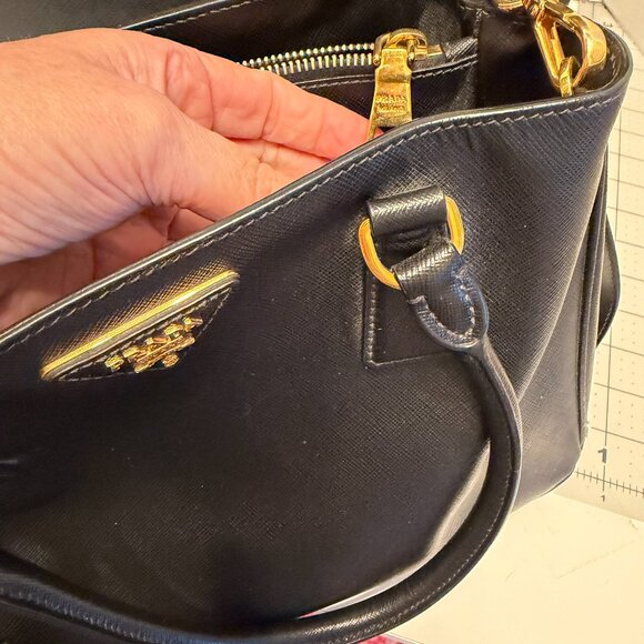 Authentic PRADA “Galleria” (Black) Medium Leather Bag Purse Handbag (GORGEOUS!) - Picture 13 of 16